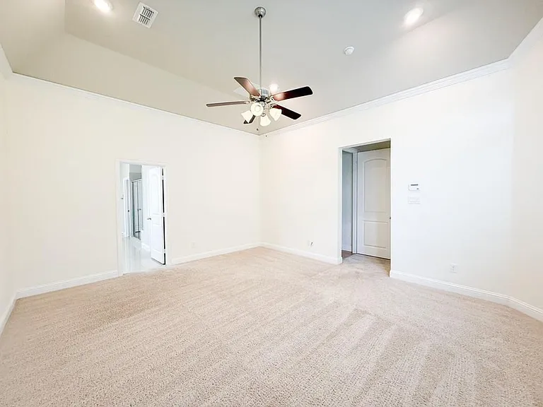 7048 Fullerton Cir — Photo 13