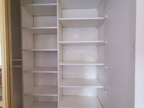 4th image of 1141 Longshore Dr