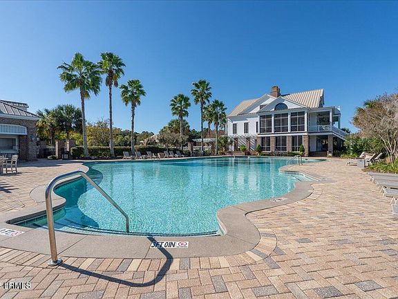 5th image of 2 Woodland Ridge Cir