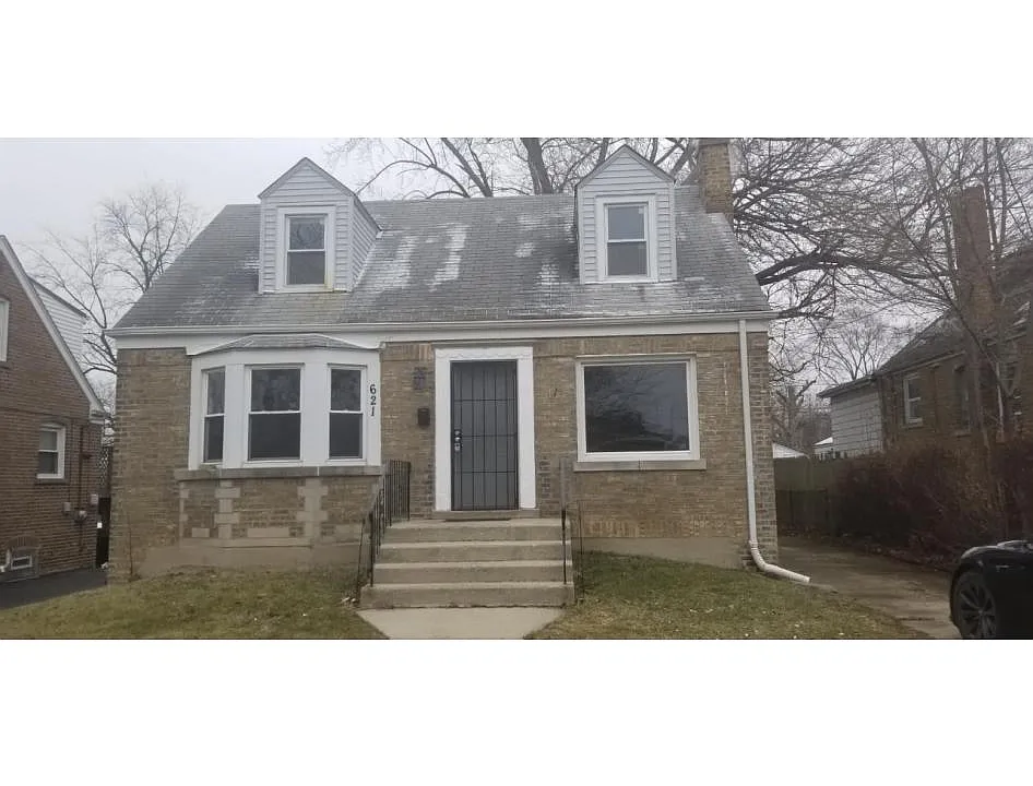 621 Emerald Ave
