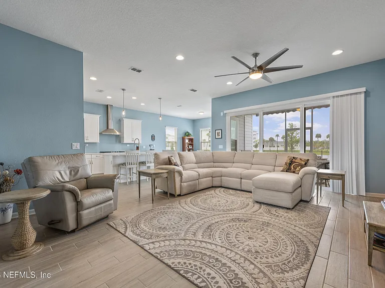 405 Rum Runner Way — Photo 8