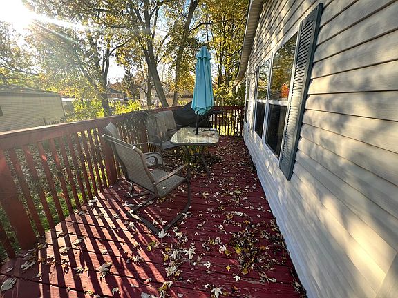 5th image of 300 E Spencer St #30