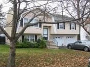 10 Amelia St, Montclair, NJ 07042