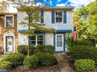 8329 Rocky Forge Ct, Springfield, VA 22153