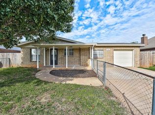 1524 Tudor Dr, Moore, OK 73160