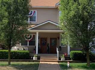 422 4th St, Beaver, PA 15009