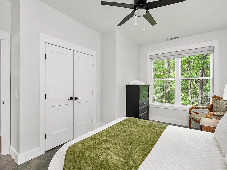 1278 Academy Rd — Photo 16