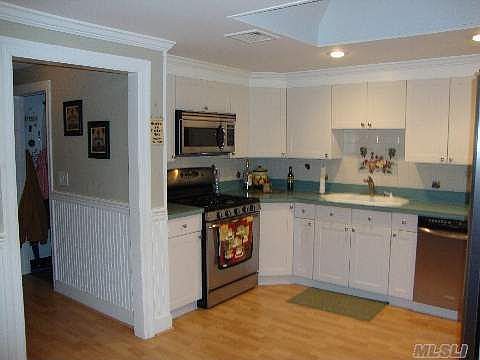 3rd image of 129 Adirondack Dr