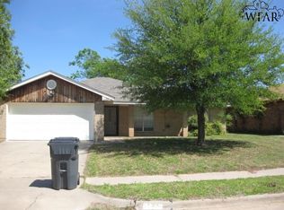 2120 Selma Dr, Wichita Falls, TX 76306