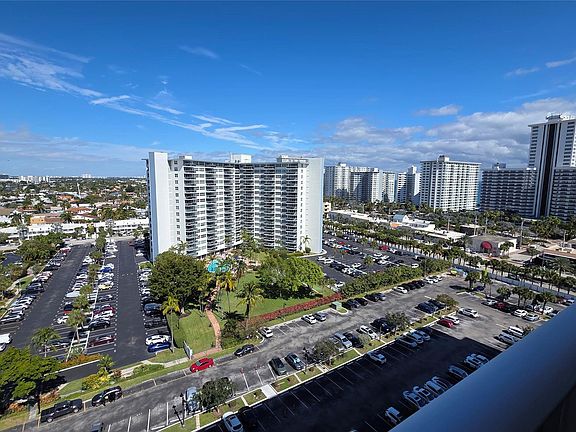 3rd image of 3333 NE 34th Street #1503