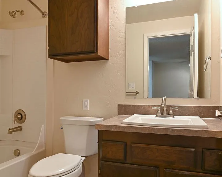 Kentfield Townhomes I & II — Photo 25