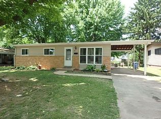 20 Ronda Dr, Florissant, MO 63031