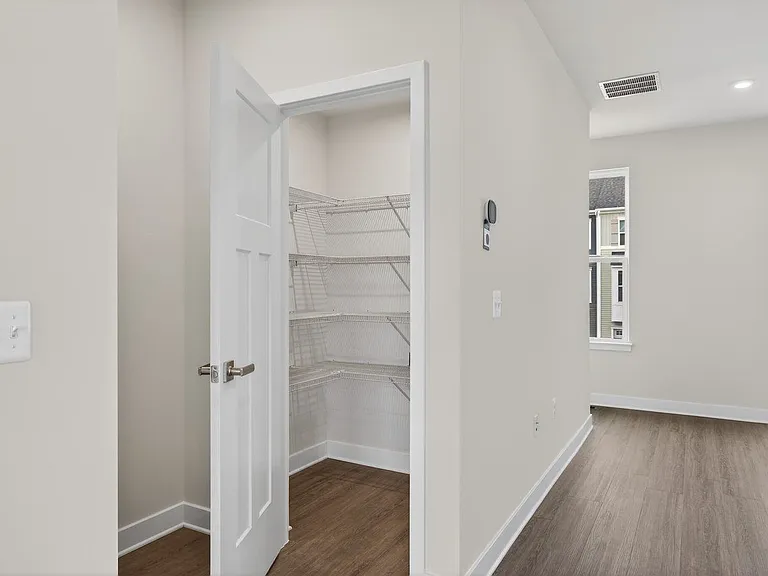 4631 Drysdale St #ROHERYN HOMES X PROP — Photo 8
