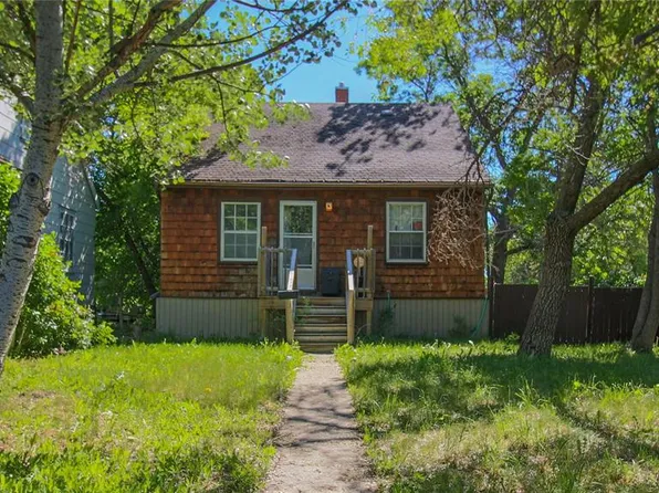 1277 QUEEN STREET, Regina, SK S4T 4B5