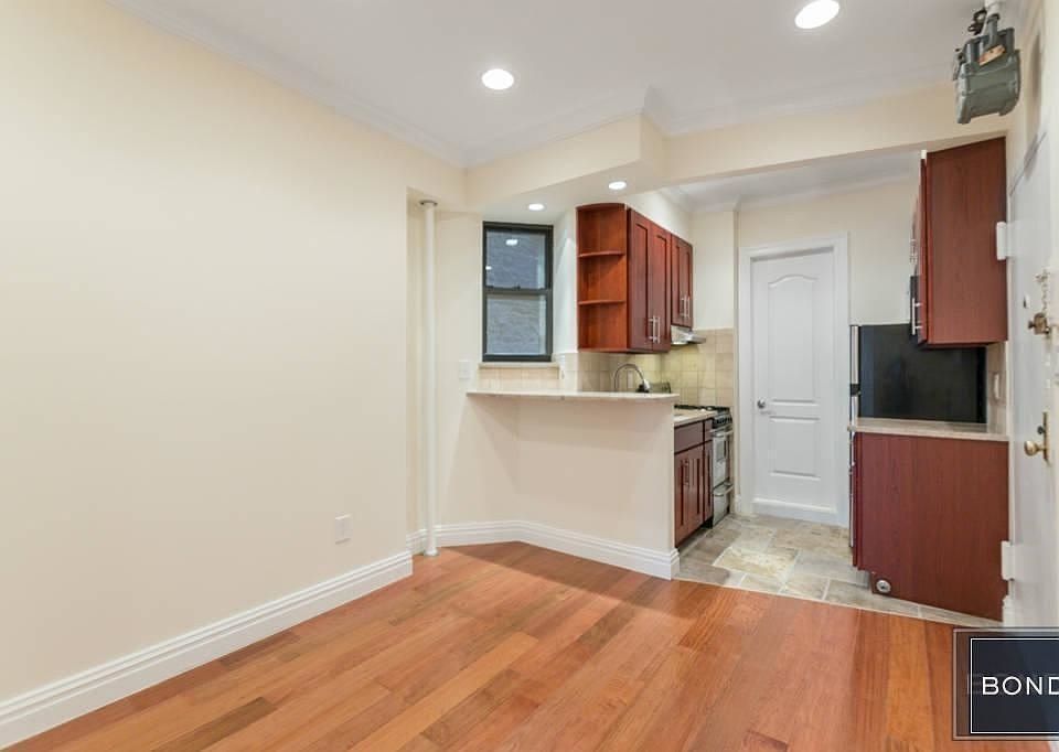 1st image of 155 E 99th St #41A