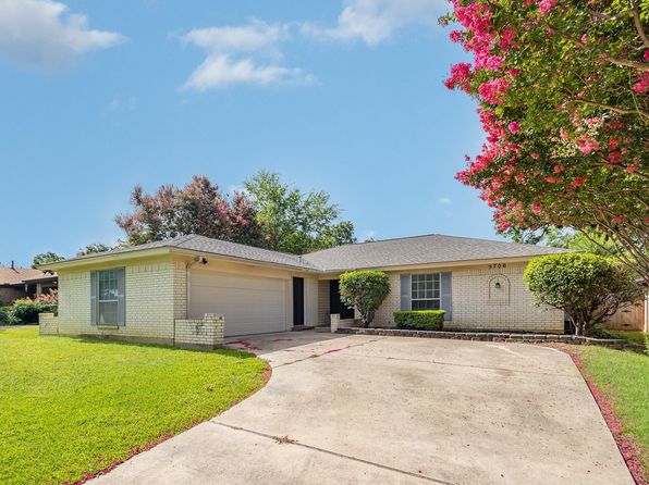 Home for Sale in Arlington TX