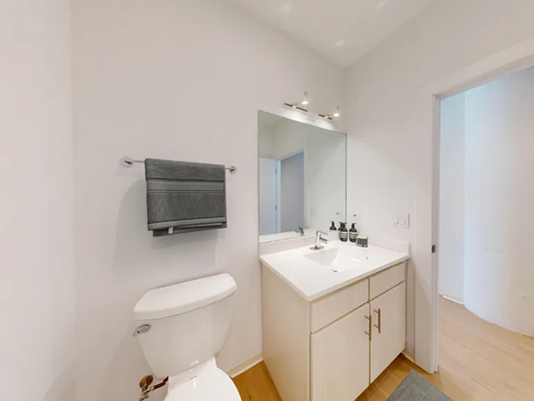 755 S Clark St #224 — Photo 6