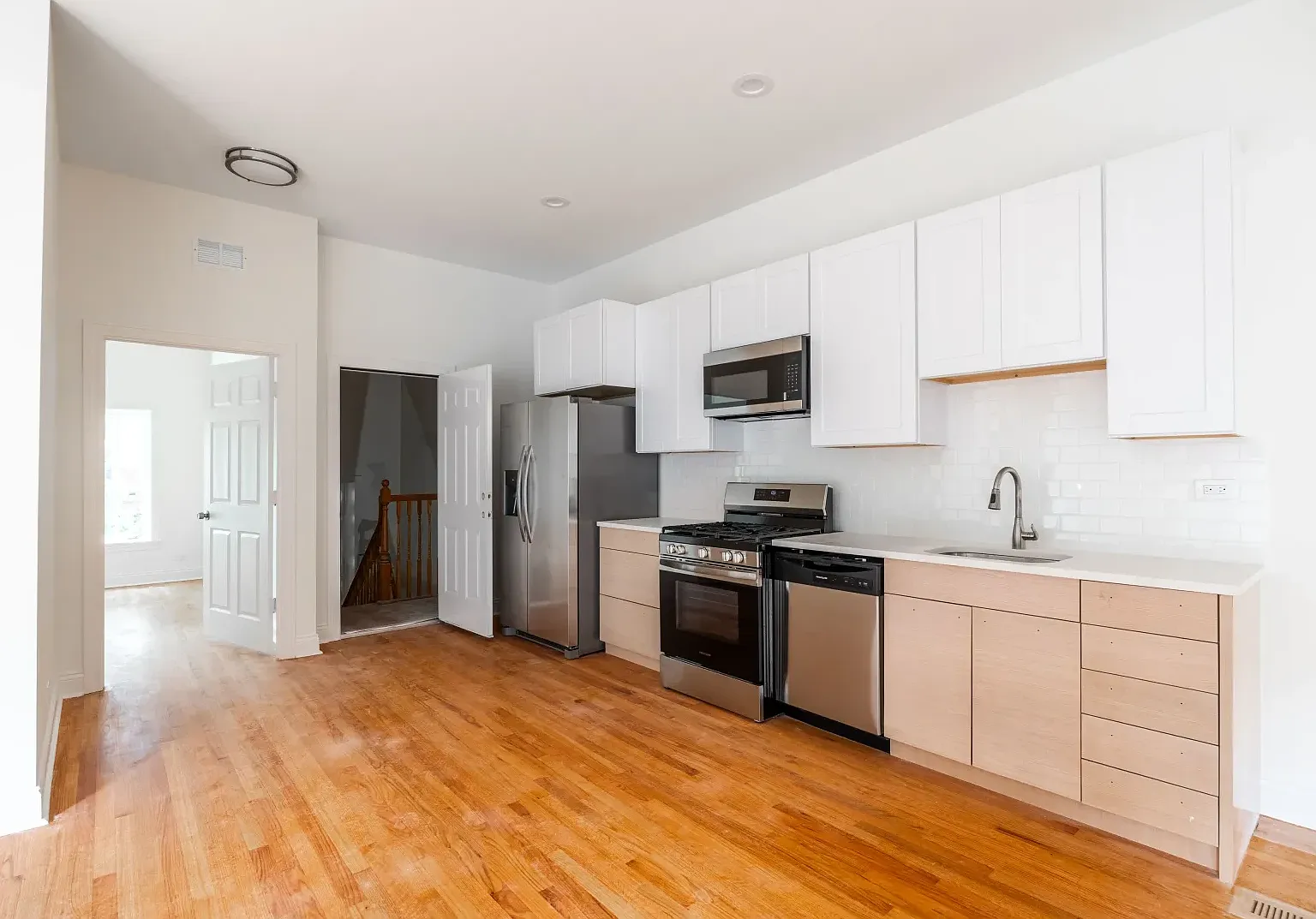 2 bed, $2,500 — Photo 2