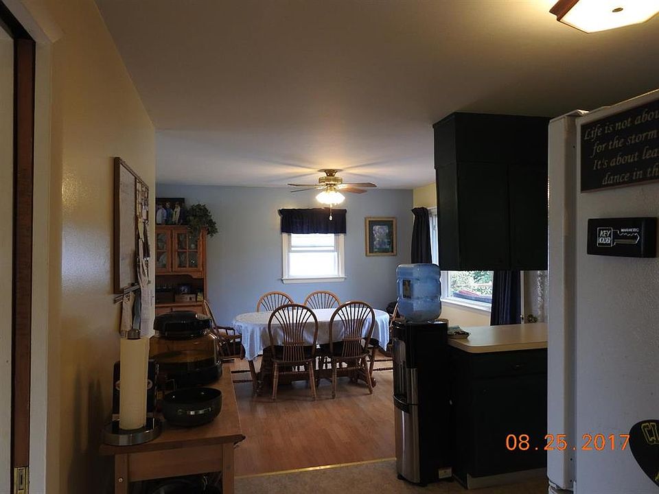 2nd image of 145 Crestview Ln