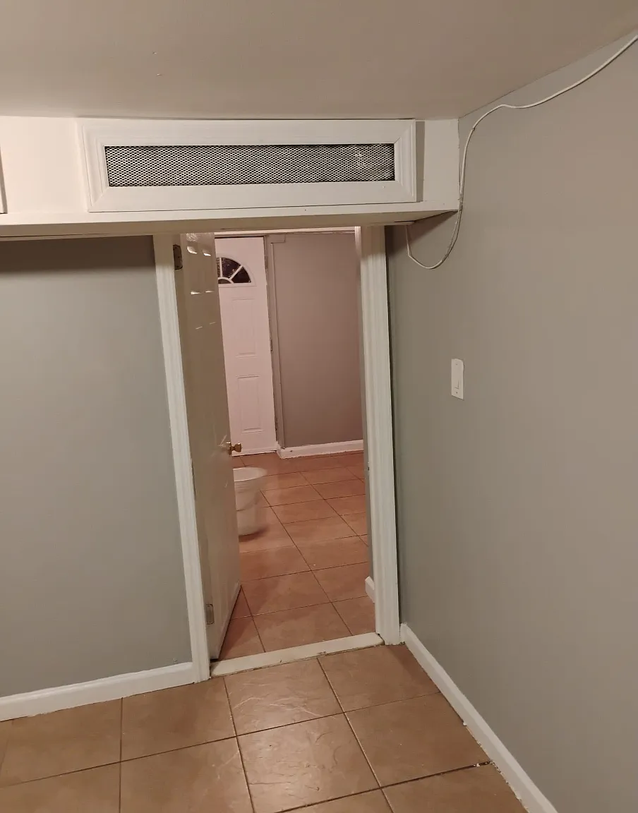 1 bed, 2000 sqft, $1,550 — Photo 2