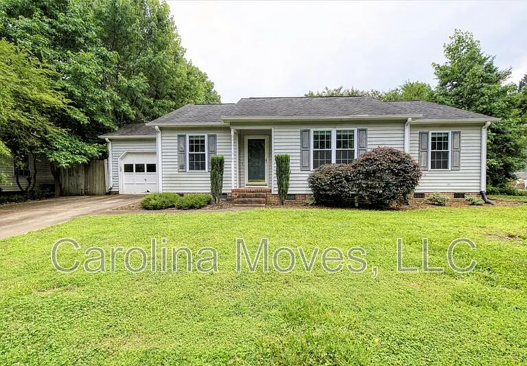 5 Fieldcrest Ct — Photo 1