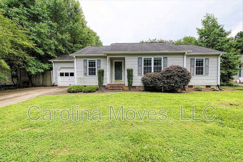 1st image of 5 Fieldcrest Ct