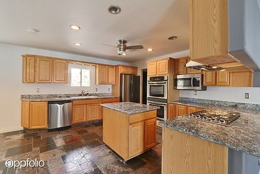 3rd image of 1594 Travois Cir