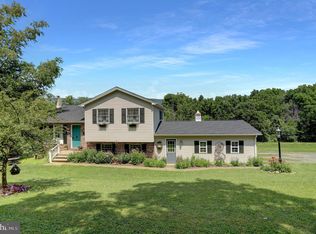 357 Muddy Run Rd, Mifflintown, PA 17059
