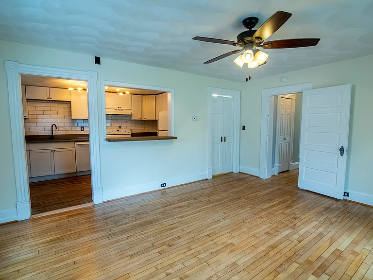 1402 Lafayette Blvd #1 — Photo 7