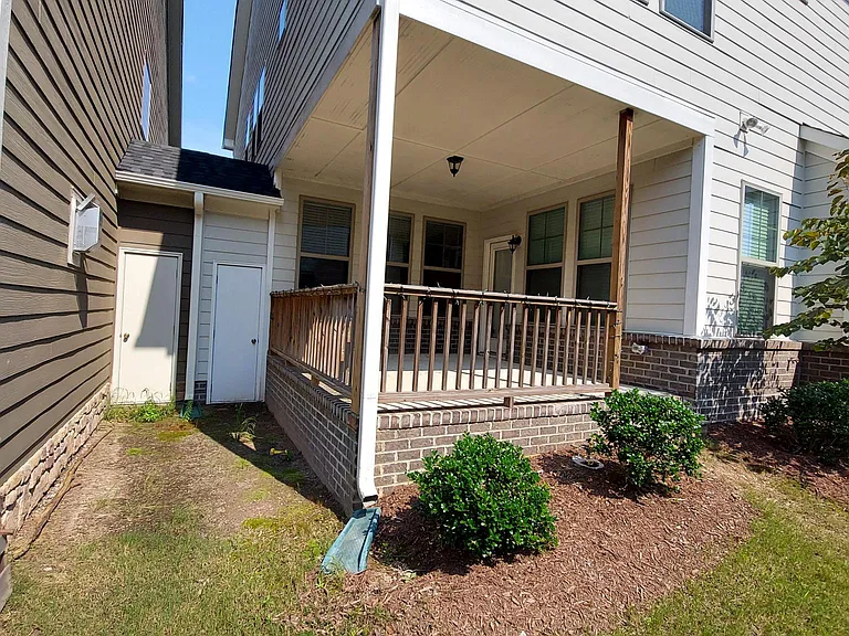 205 Hensley Oak Way — Photo 31