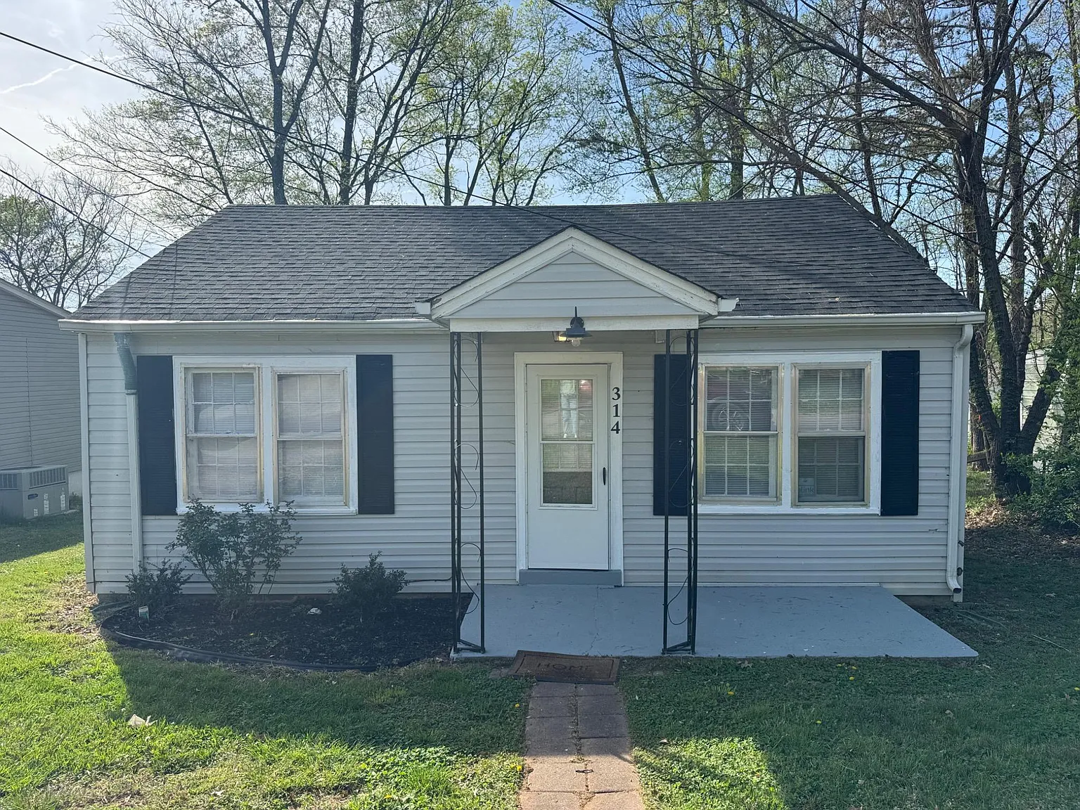 2 bed, 692 sqft, $1,125 — Photo 1