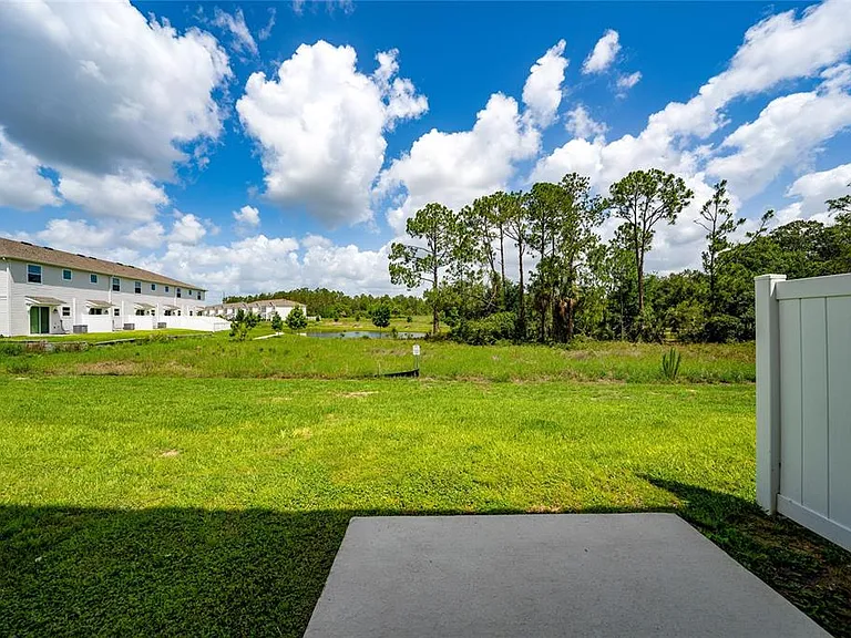 7532 Stone Creek Trl — Photo 24