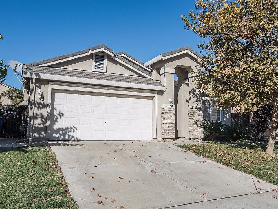 2nd image of 2804 Screech Owl Way