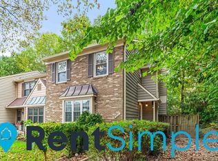 6027 Scarborough Commons Ln, Burke, VA 22015