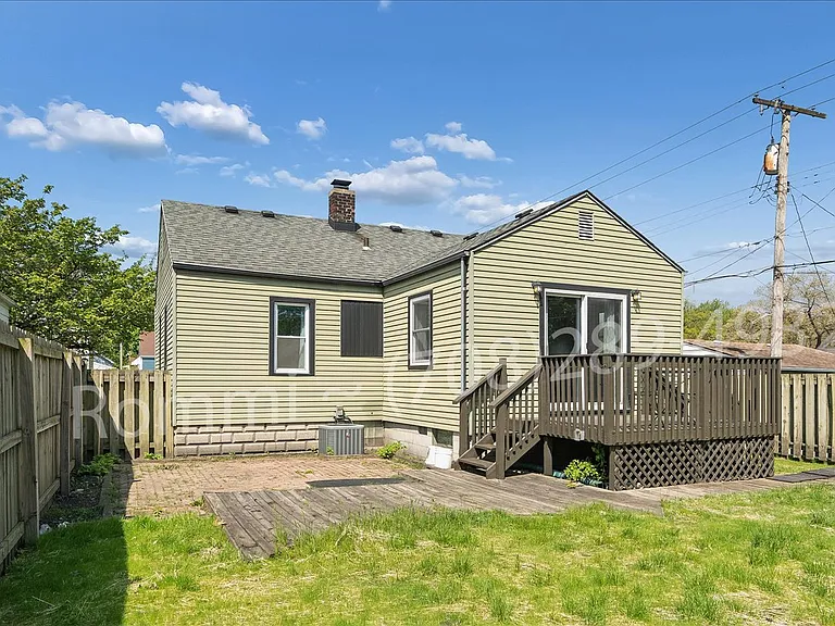 6717 Huron Ave — Photo 26