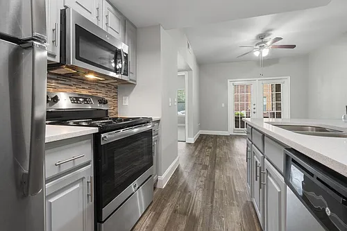 Larkin Apartment Homes Photo 1