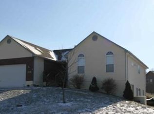 1011 SW Clover Ct, Grain Valley, MO 64029