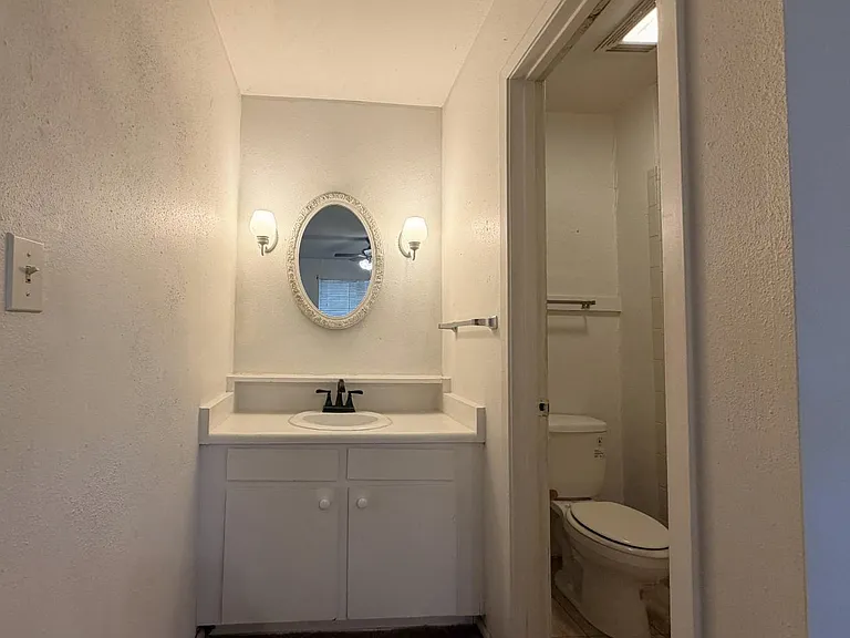 Unit Photo