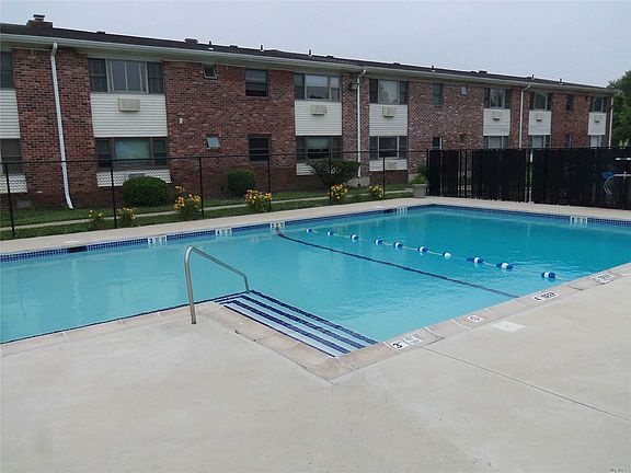 5th image of 2449 Union Blvd APT 18A