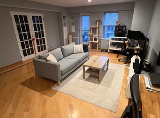 40 E 9th St APT 918, Chicago, IL 60605