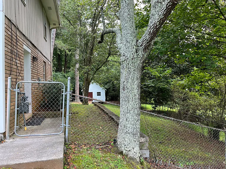 506 Jefferson Dr — Photo 36