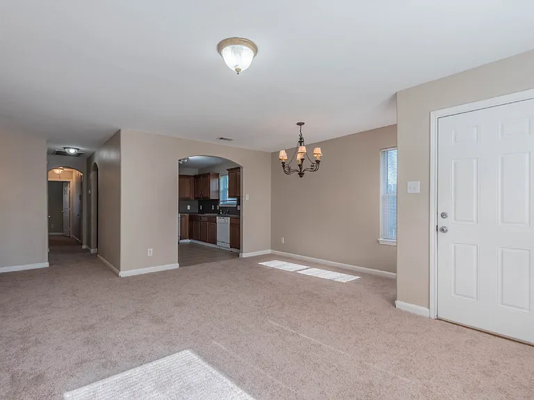 10203 Azalea Vlg — Photo 3
