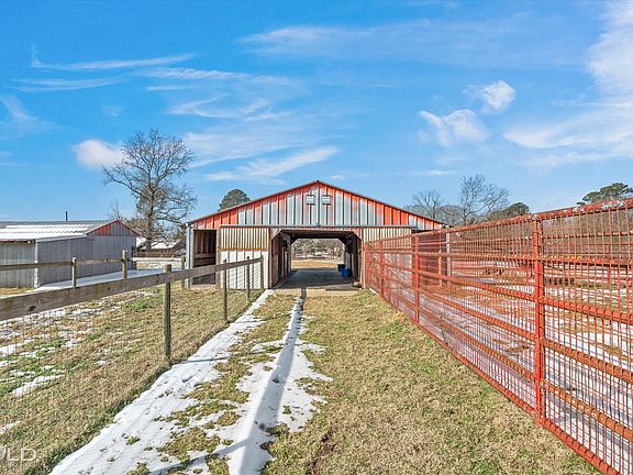 5th image of 11365 Sparks Davis Rd