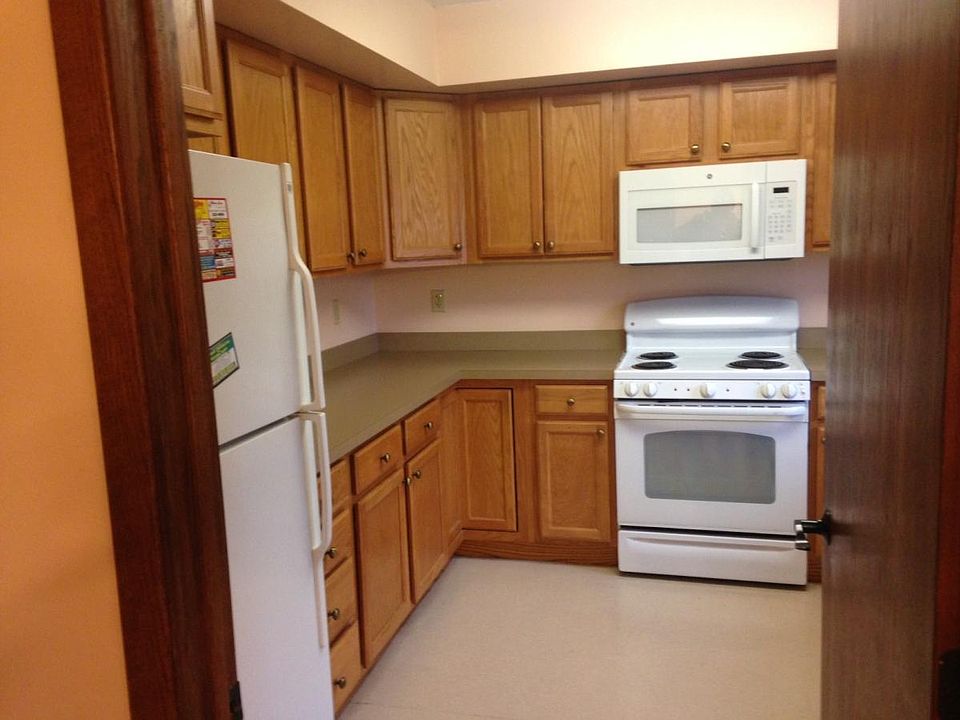 Large eat in kitchen