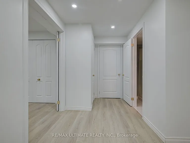 5 Bayswater Ave — Photo 21