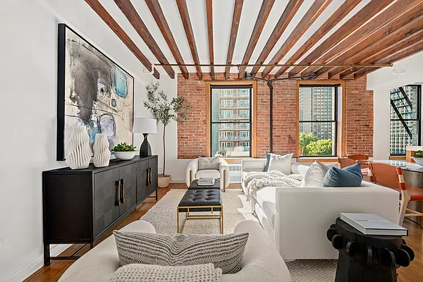 Sold by Compass | media 2