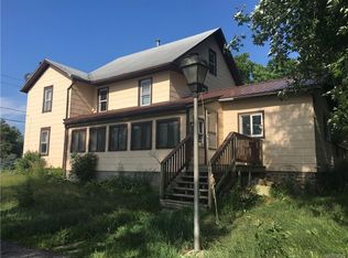 6722 Hatter Rd, Newfane, NY 14108