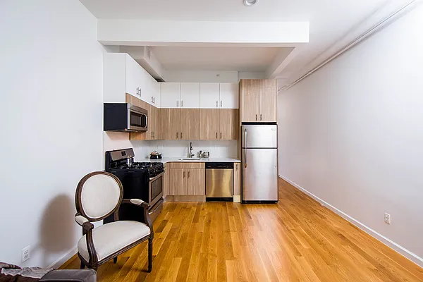 Rented by Nooklyn NYC LLC | media 24