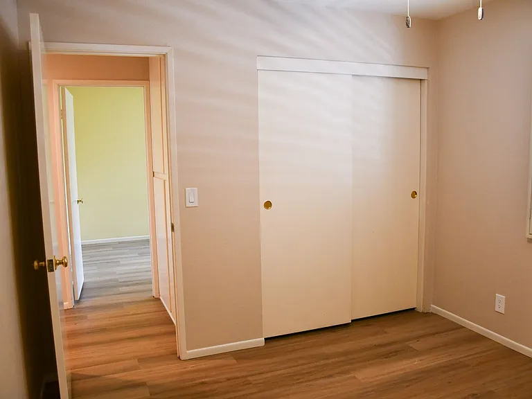 2337 Skyline Dr — Photo 37