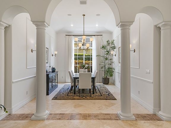 4th image of 1710 Lake Club Ct